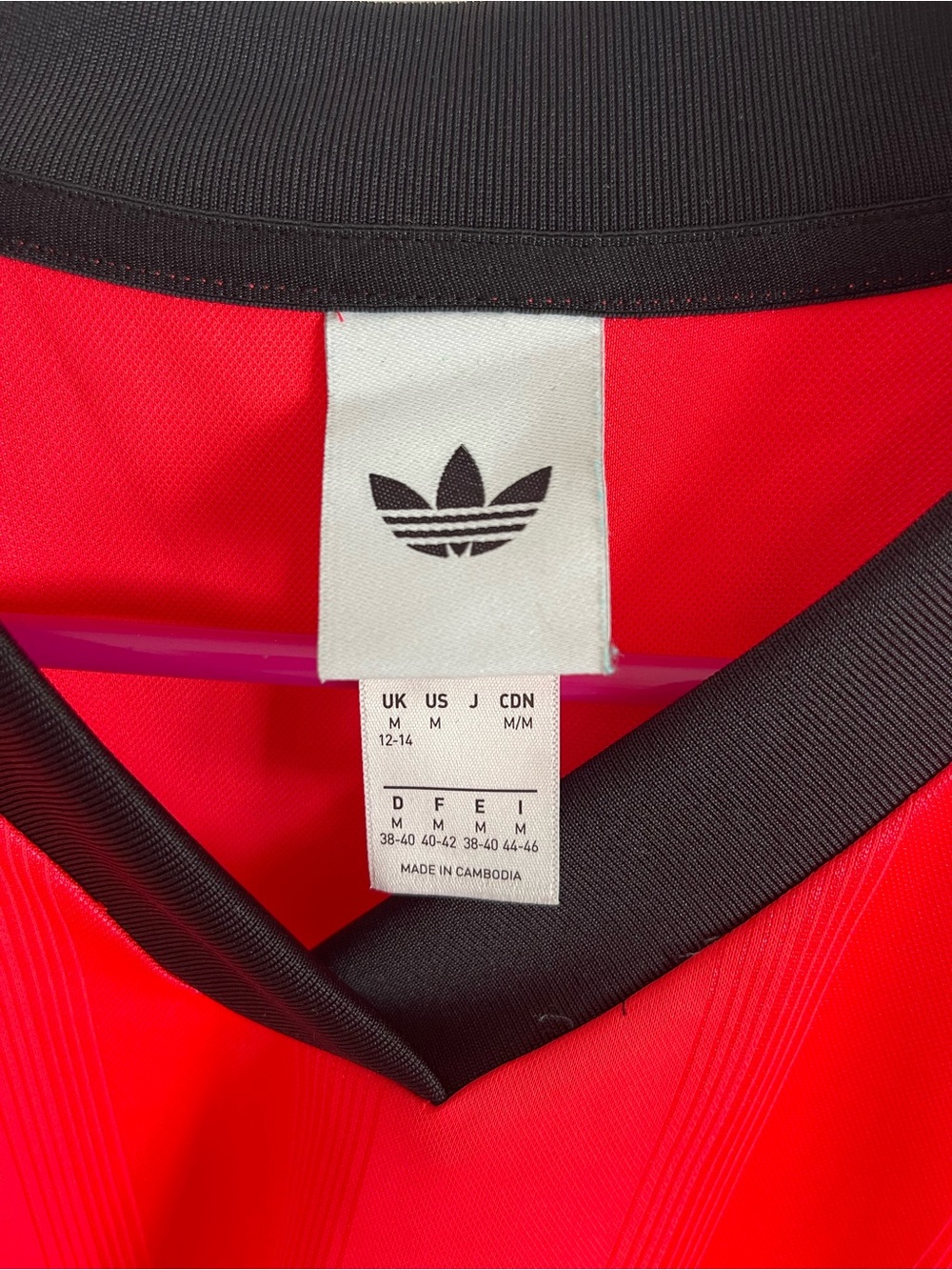 adidas Jacquard Red and Black V-Neck Cropped Top - Picture 2 of 2